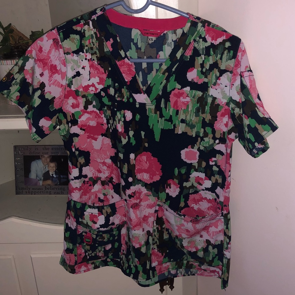 Charhartt Scrub Top